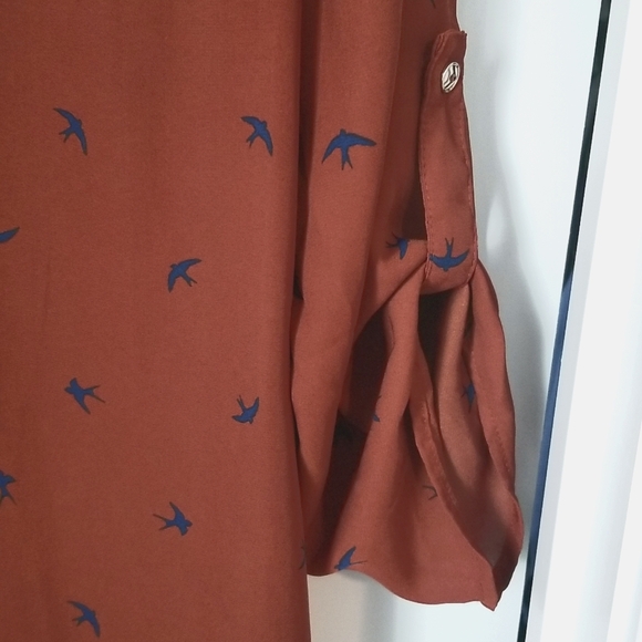 Zenobia misses blouse - Picture 4 of 4